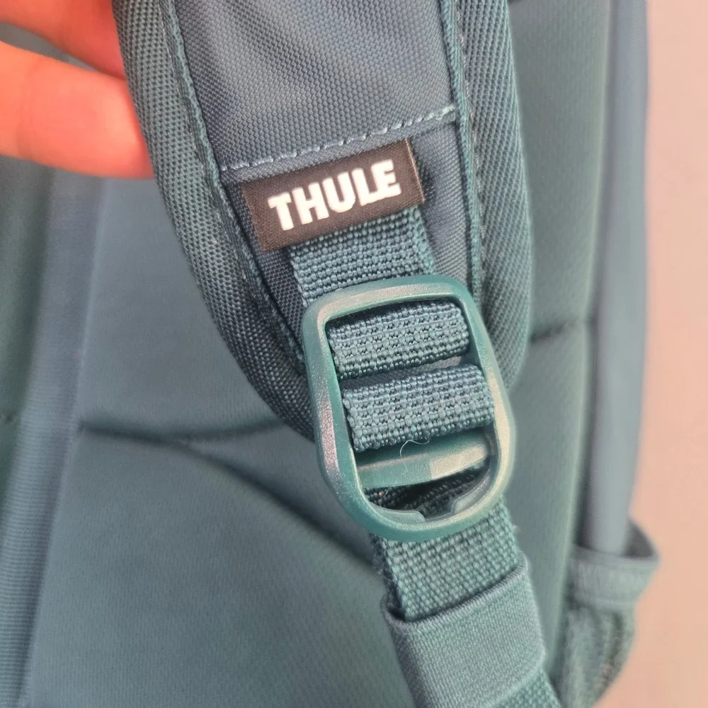 Thule Chronical 28L Backpack Deep Teal Laptop SafeZone 3203888 NWT SAMPLE